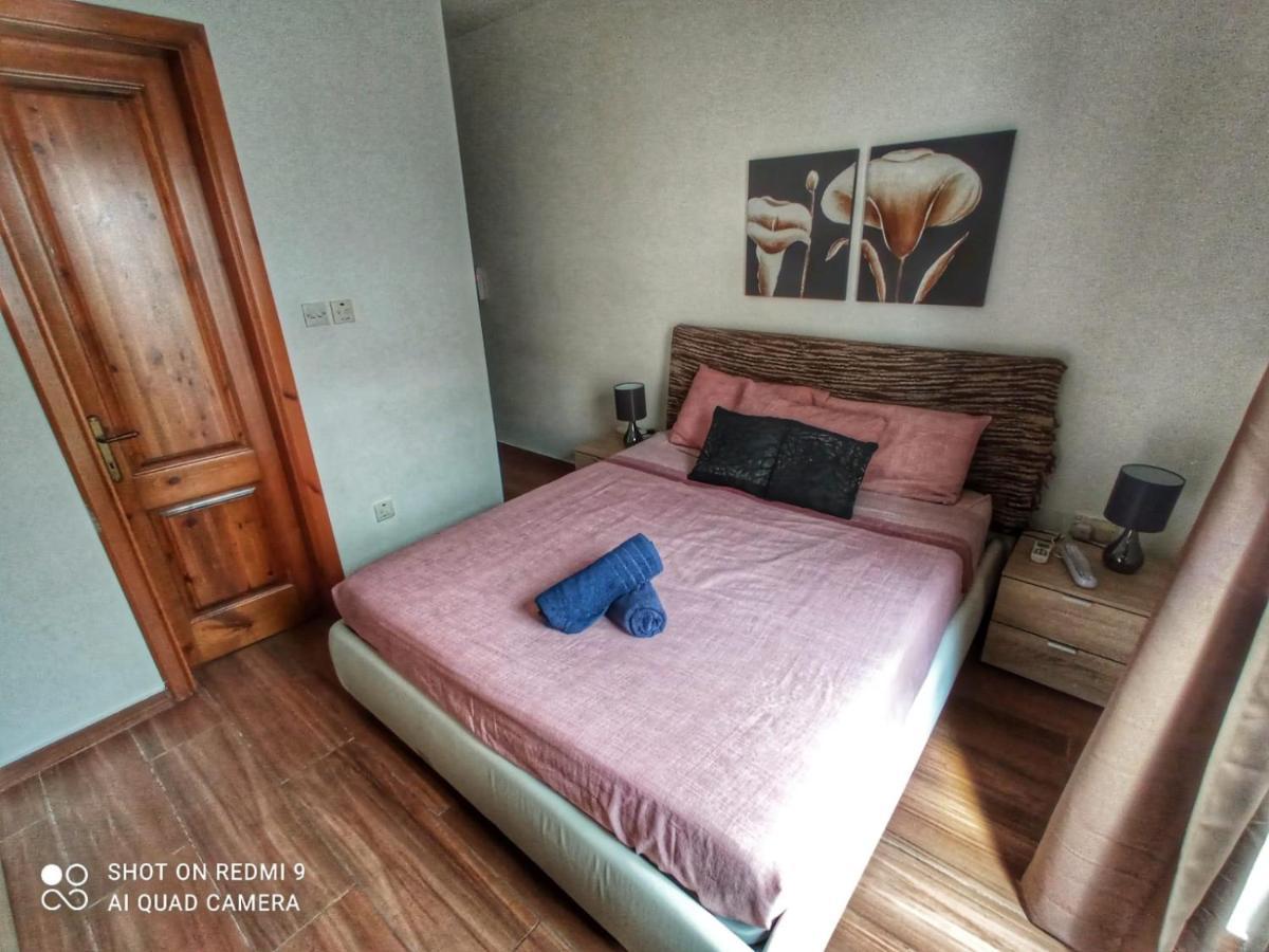 Town House With Private Pool In Village Centre Калкара Экстерьер фото